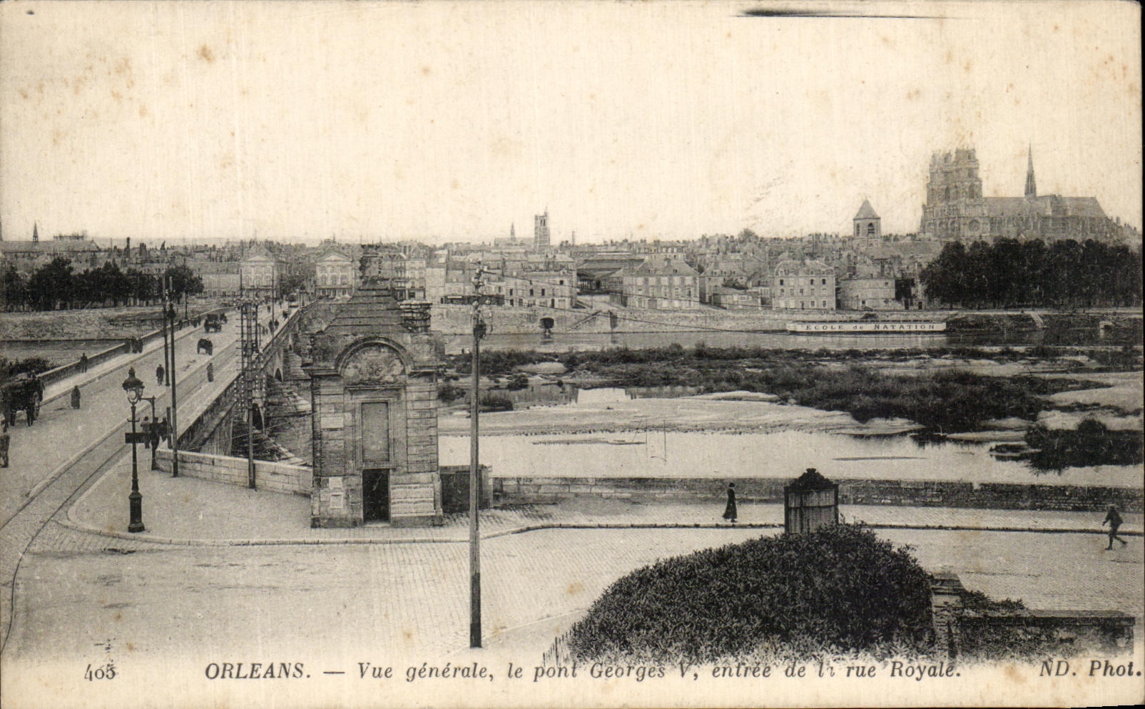 CPA Orleans Vue generale le Pont Georges v Enfree de la rue Royale
