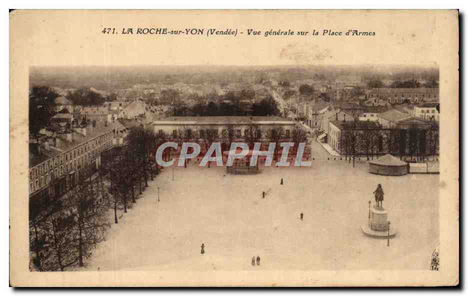 CPA La Roche sur Yon Vue generale sur la Place d'Armes