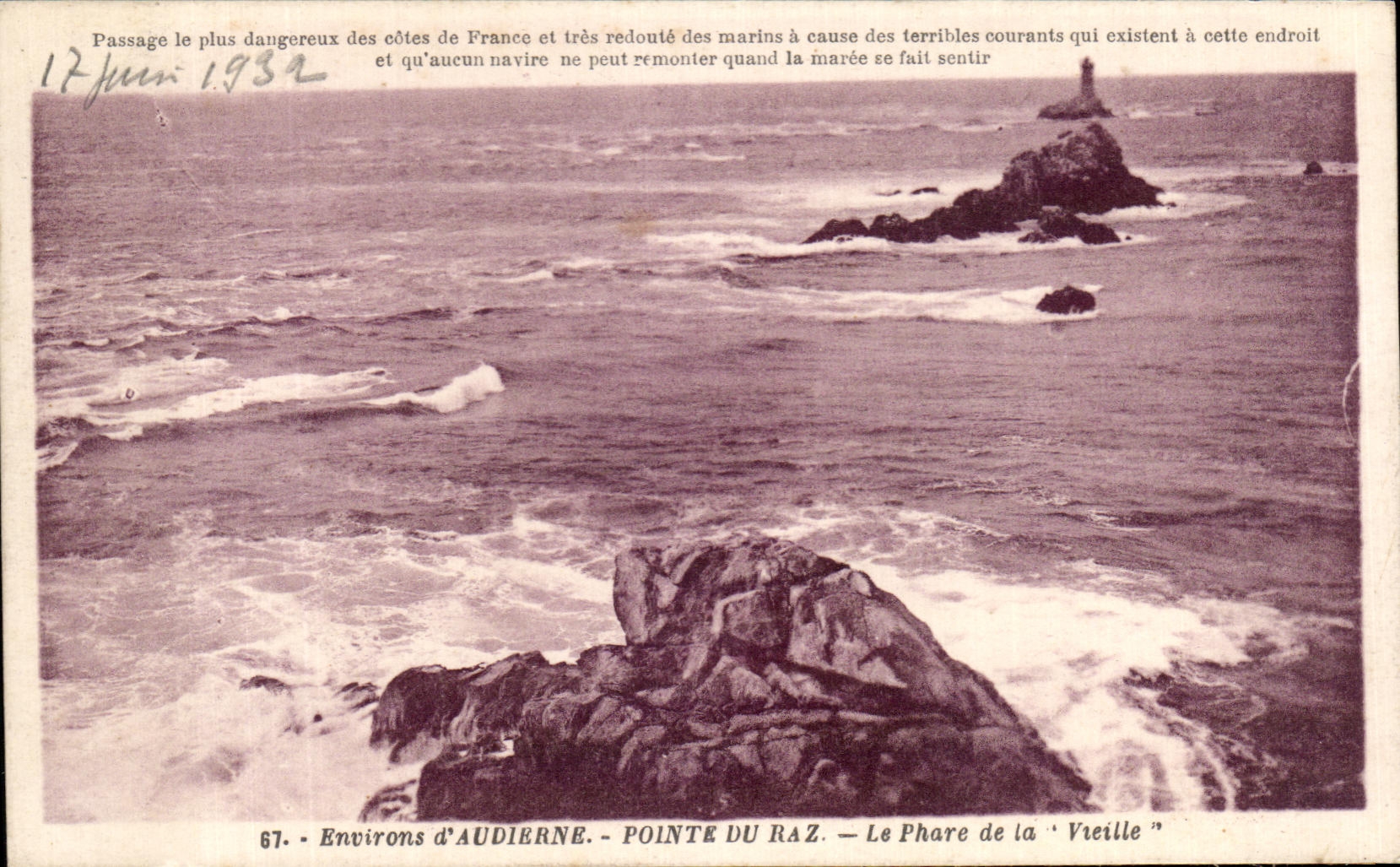 CPA Environs d'Audierne Pointe Du Raz Le Phare de la Vieille