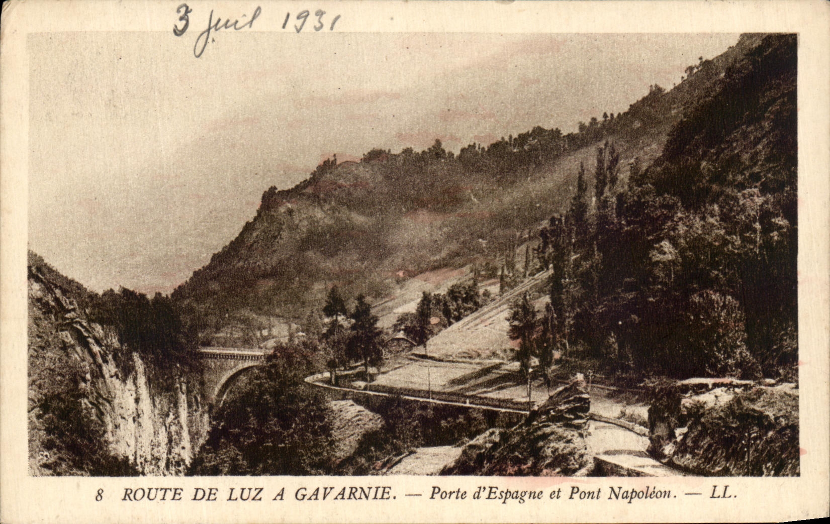 CPA Route De Luz a Gavarnie Porte d'Espagne et Pont Napoleon