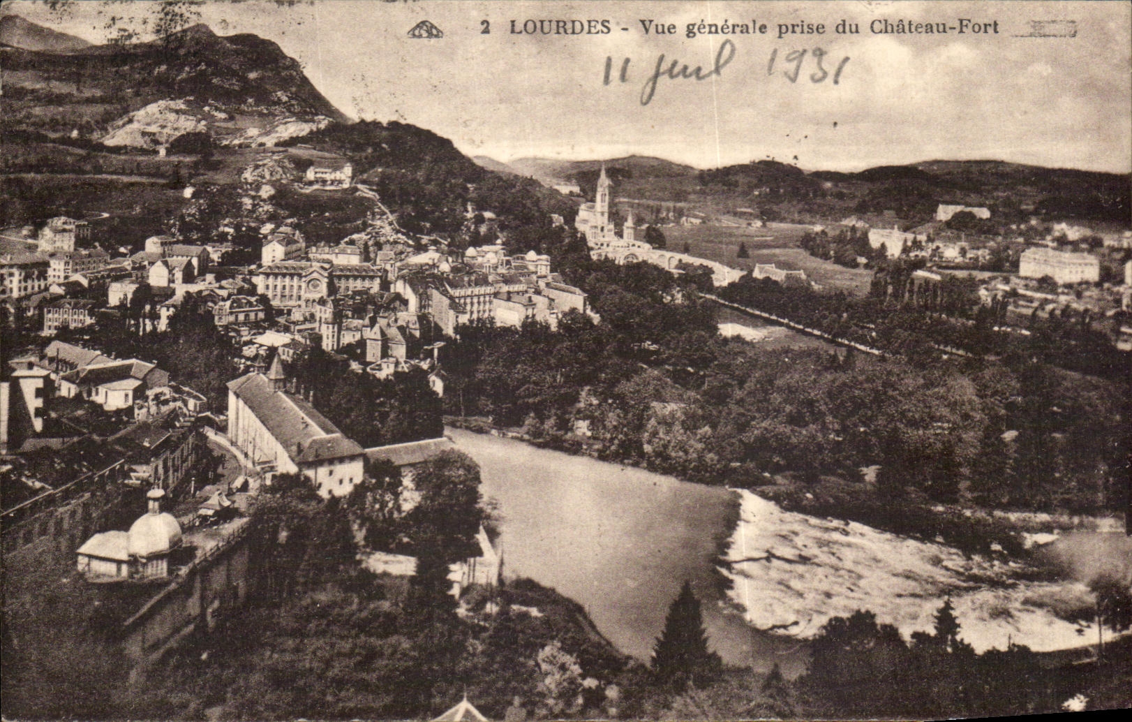 Lourdes — Vue générale prise du Château-Fort — éditeur : 1er Macdonald des Arts Photométriques