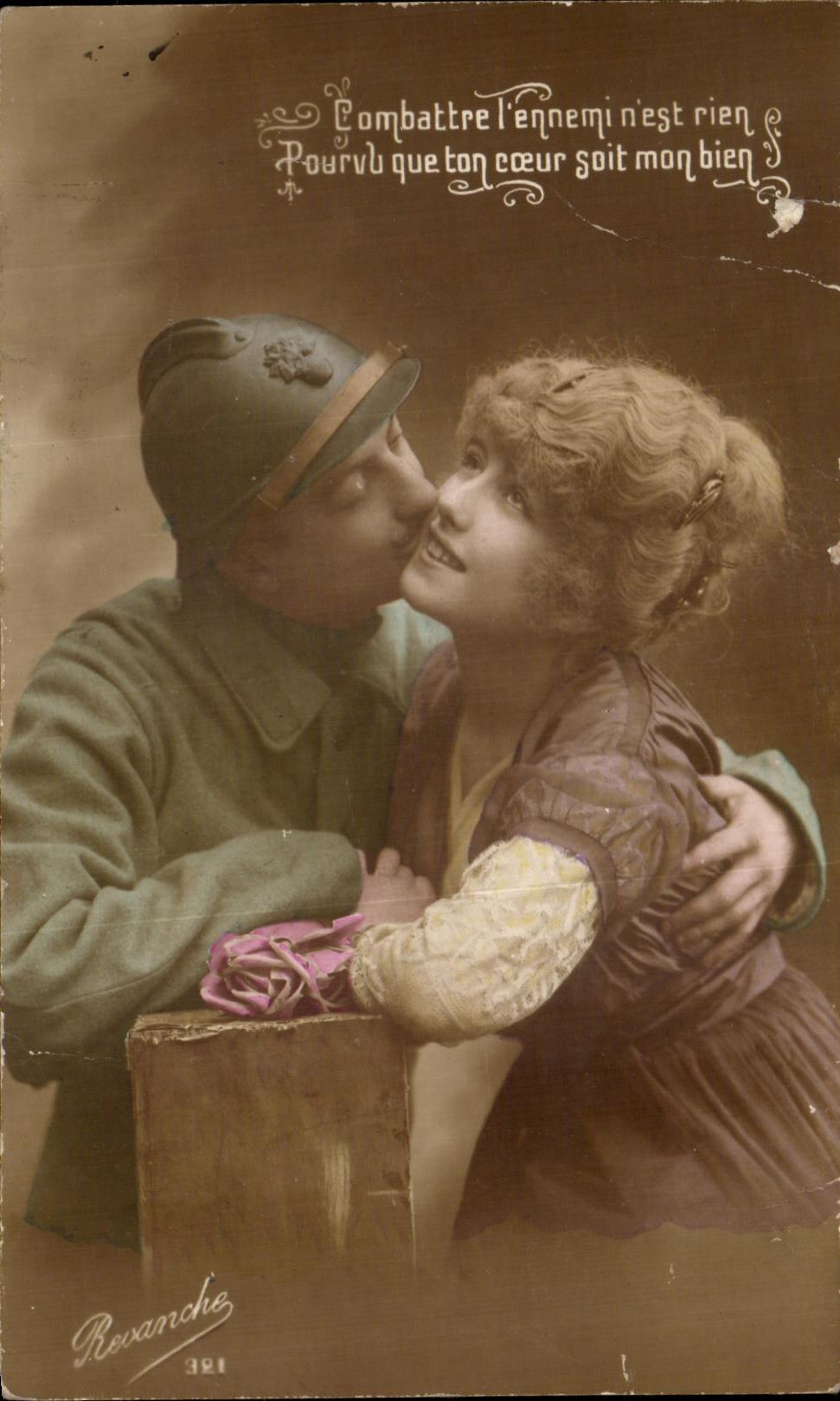 CPA Fantaisie Femme Militaria 