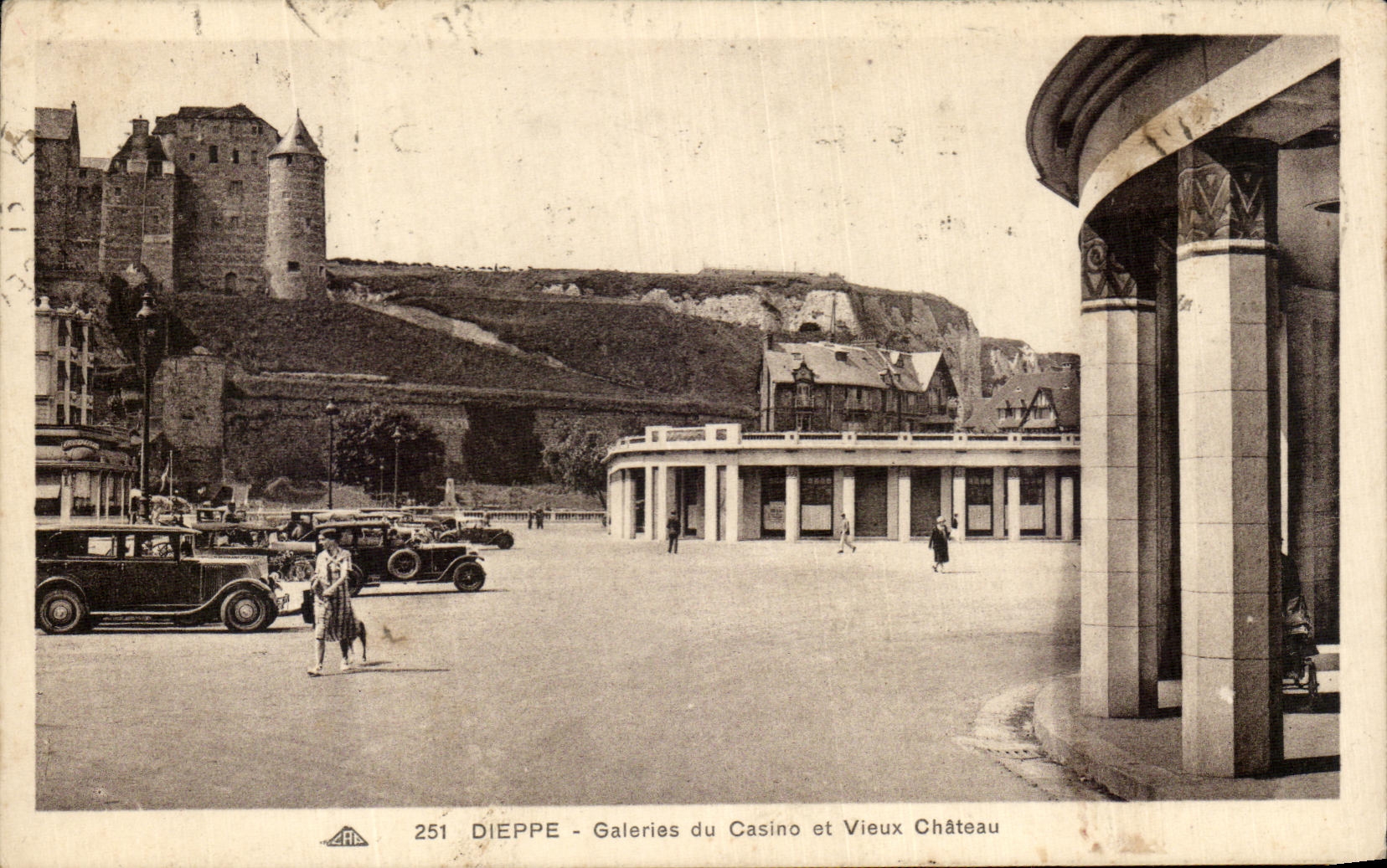 CPA Dieppe Galeries du Casino et Vieux Chateau