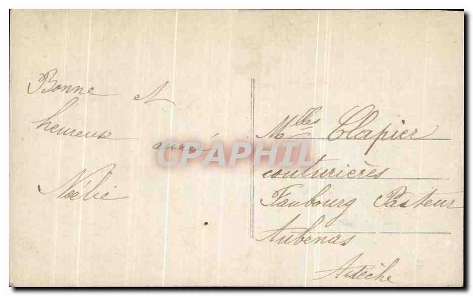 Jeune femme en robe bleue tenant un panier de roses — carte postale ancienne — Rückseite