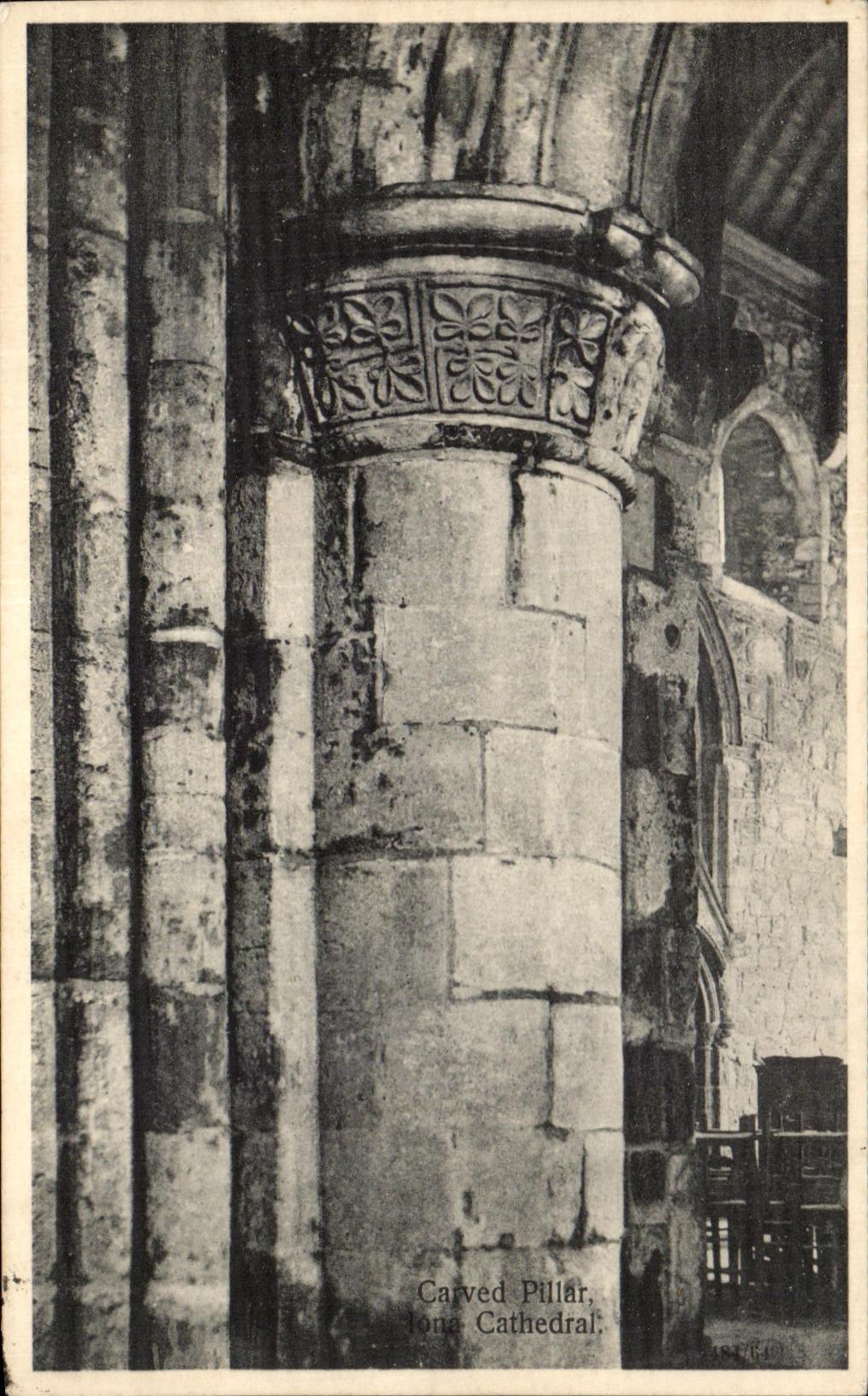 CPA Carved Pillar Iona Cathedral Irlande 