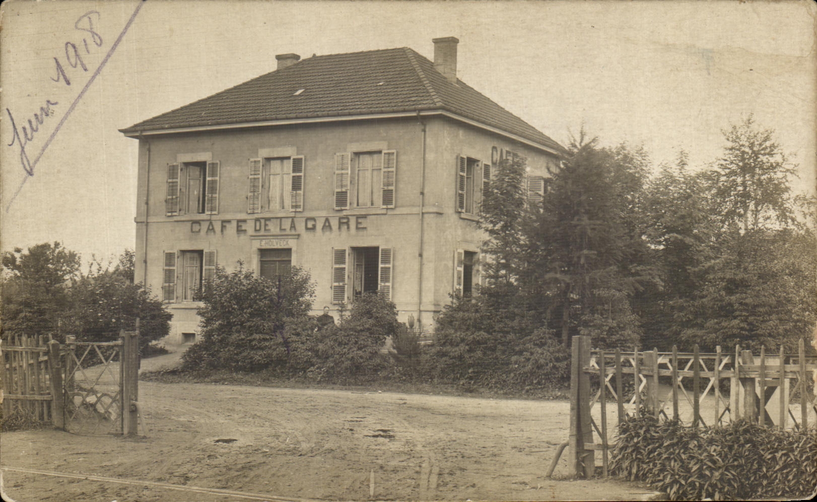 CARTE PHOTO Cafe de la gare