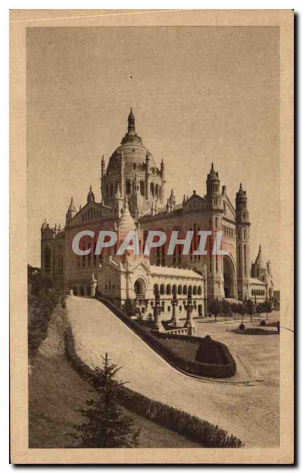 CPA La Basilique De Lisieux Perspective Du parvis