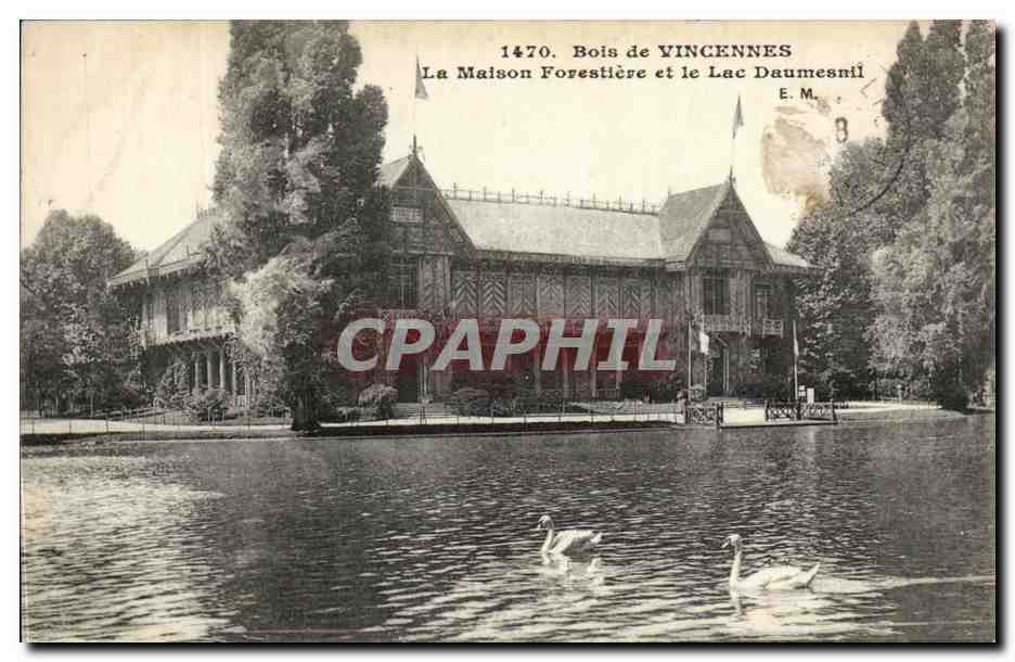 CPA Bois de Vincennes La Maison Forestiere et le Lac Daumesnil