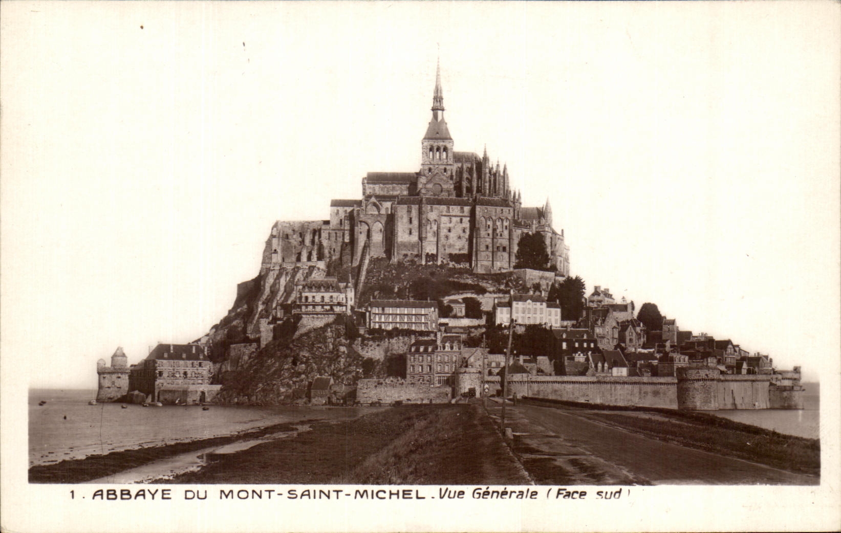 CPA Abbaye Du Mont Saint Michel Vue Generale