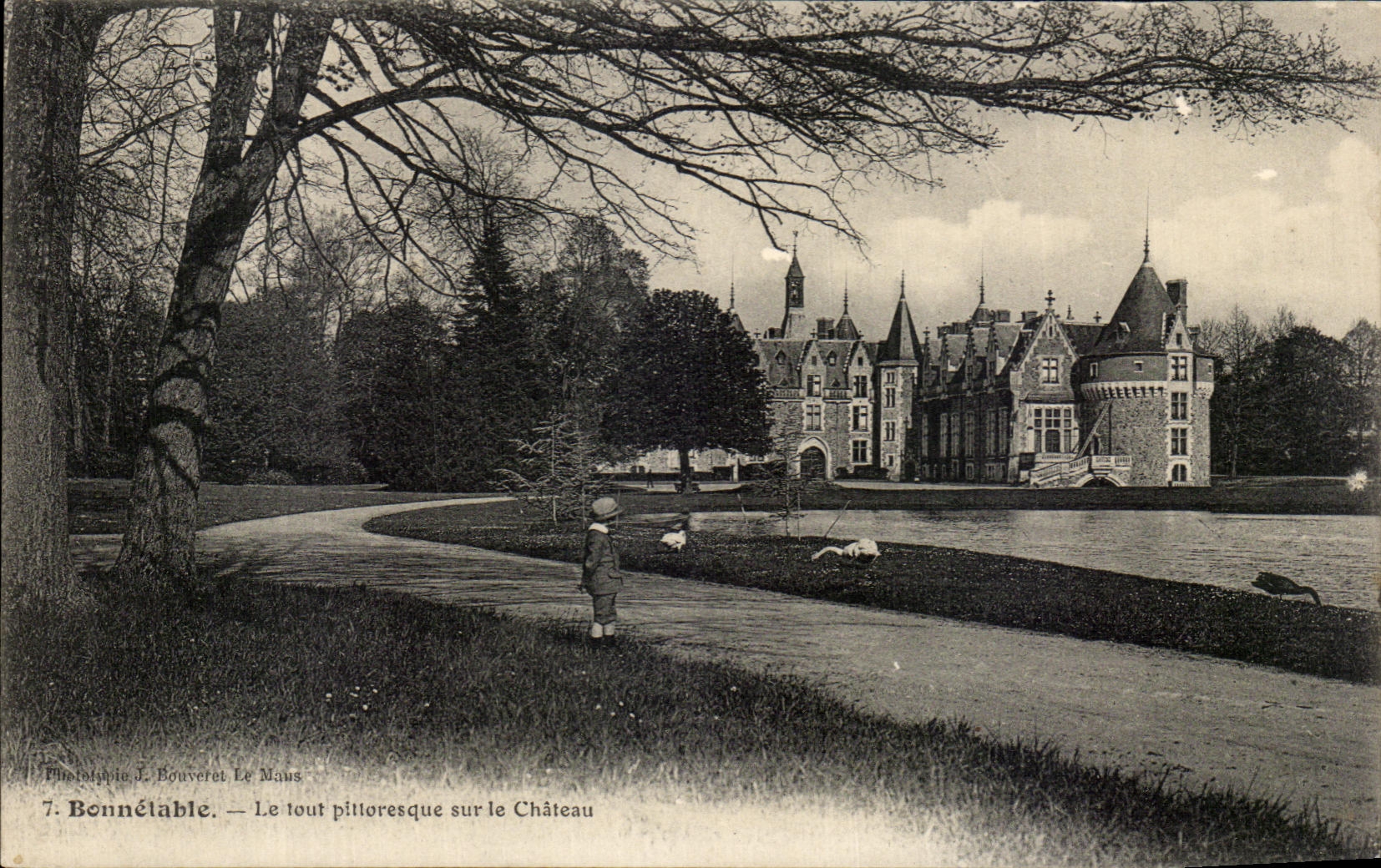 CPA Bonnetable Le Tout Pittoresque Sur Le Chateau