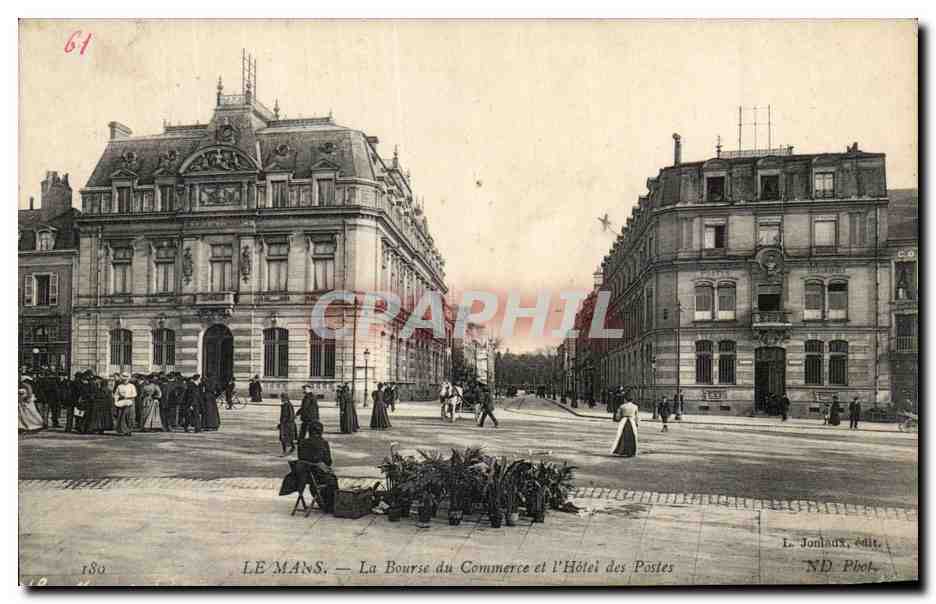 CPA Le Mans La Bourse du Commerce et l'Hotel des Postes