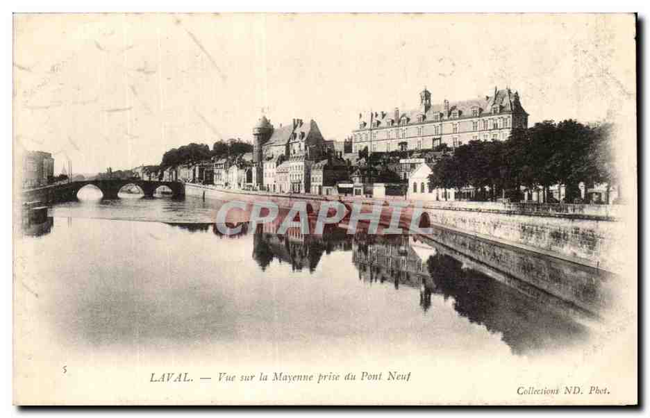 CPA Laval Vue sur la Mayenne prise du Pont Neuf
