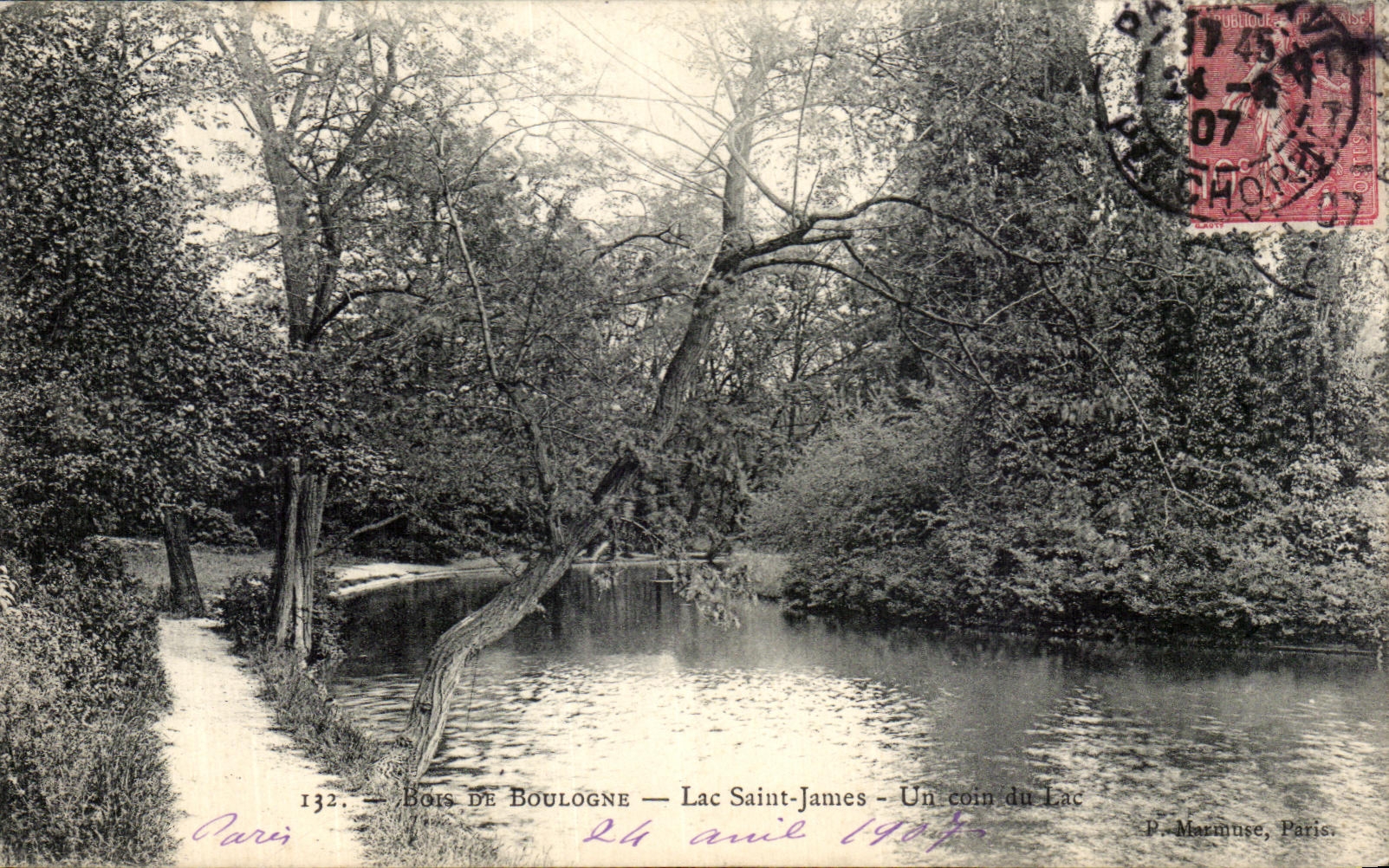 Bois de Boulogne — Lac Saint-James — Un coin du Lac — P. Marinuse, Paris, n°132