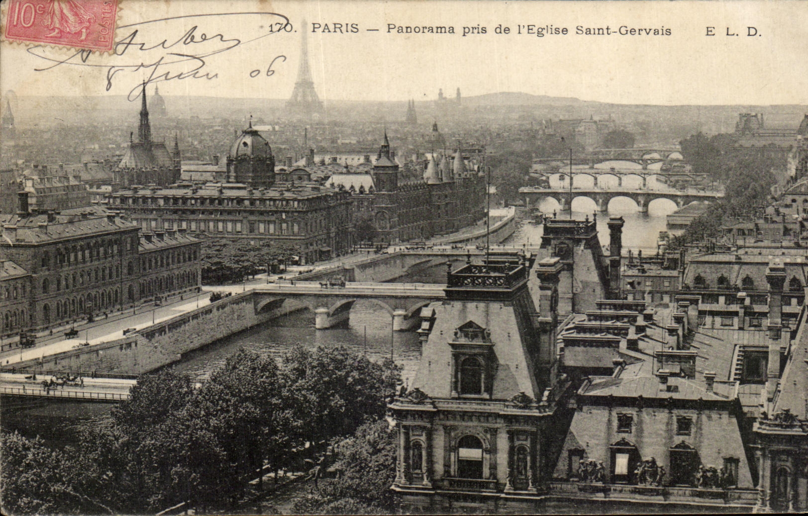 CPA Paris Panorama pris de l'Eglise Saint Gervais Tour Eiffel