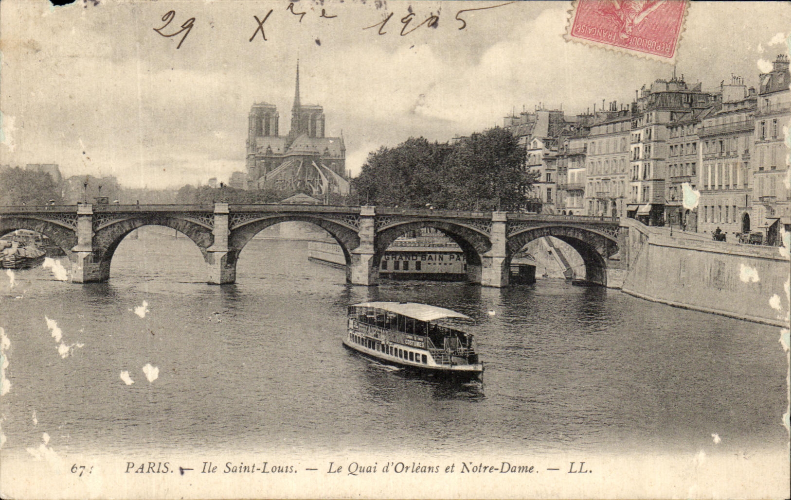 CPA Paris Ile Saint Louis Le Quai d'Orleans et Notre Dame Peniche 