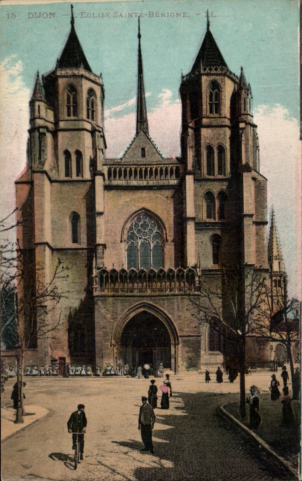 CPA Dijon Abside De L'Eglise Saint Benigne
