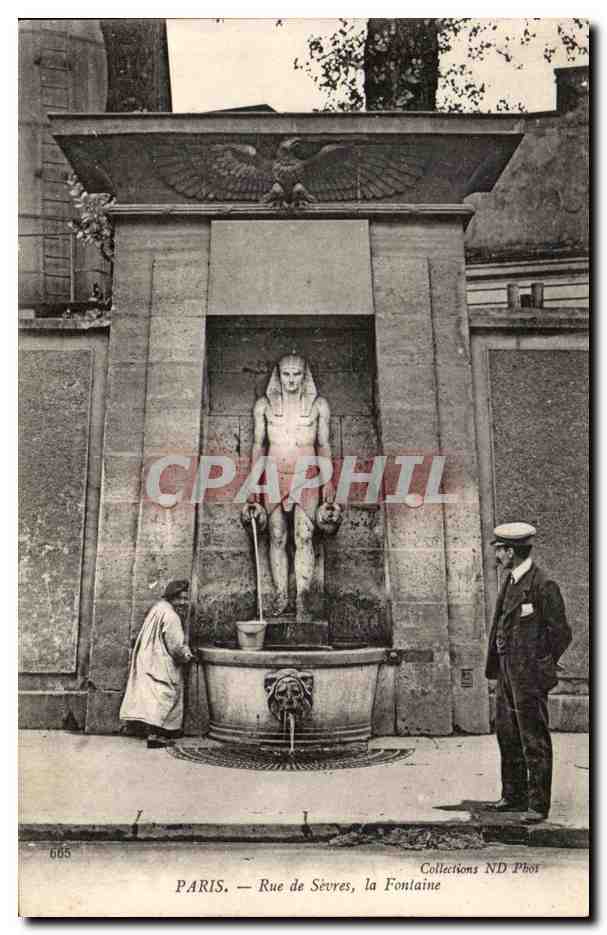 CPA Paris Rue de Sevres la fontaine Egypte Sphynx 