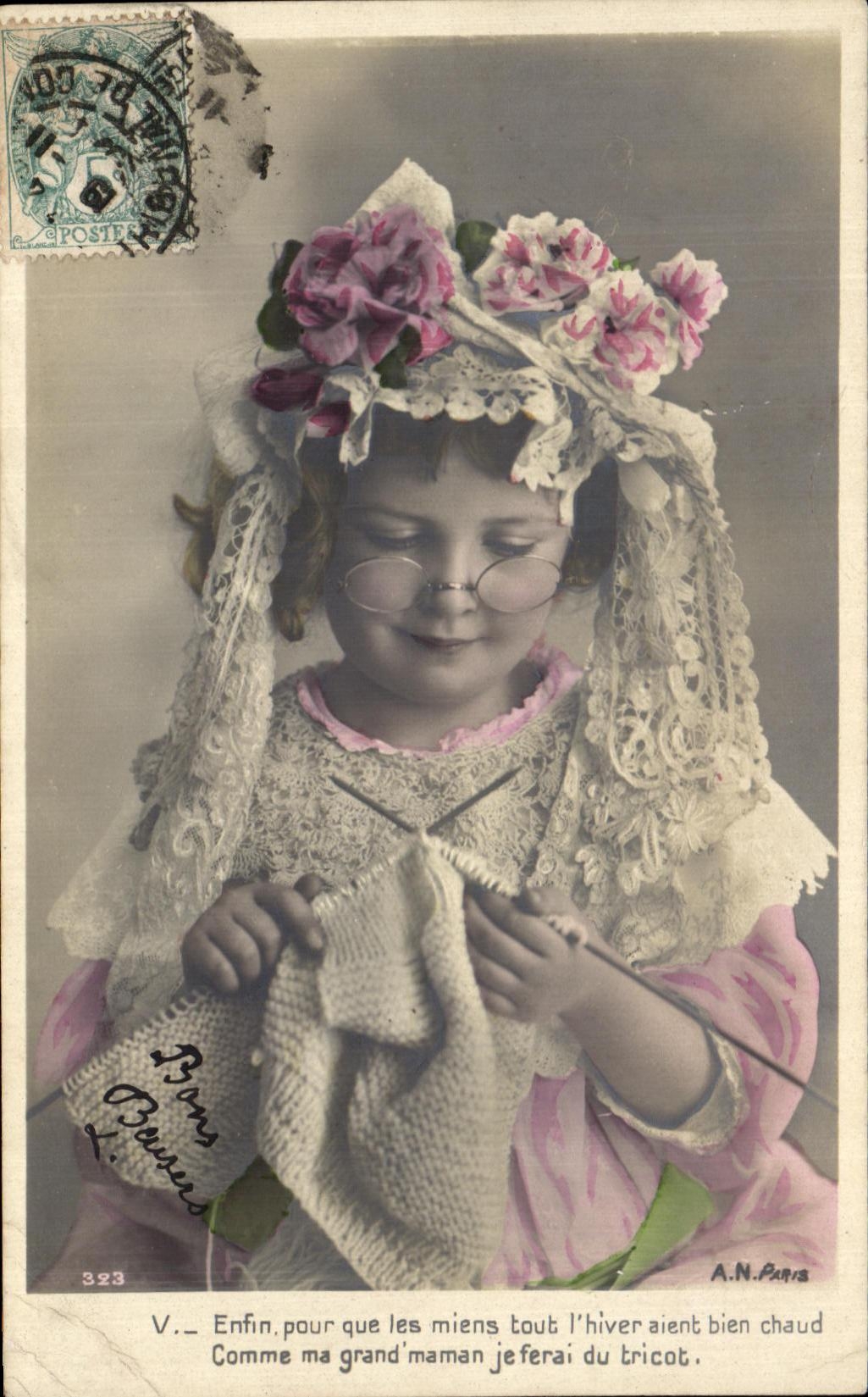 CPA Fantaisie Enfant Dentelliere Dentelle 