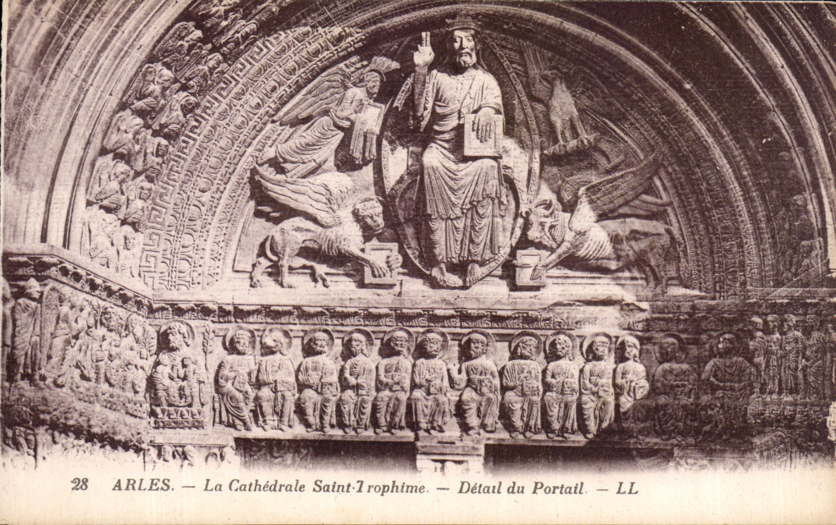 Arles — La Cathédrale Saint-Trophime — Détail du Portail — LL