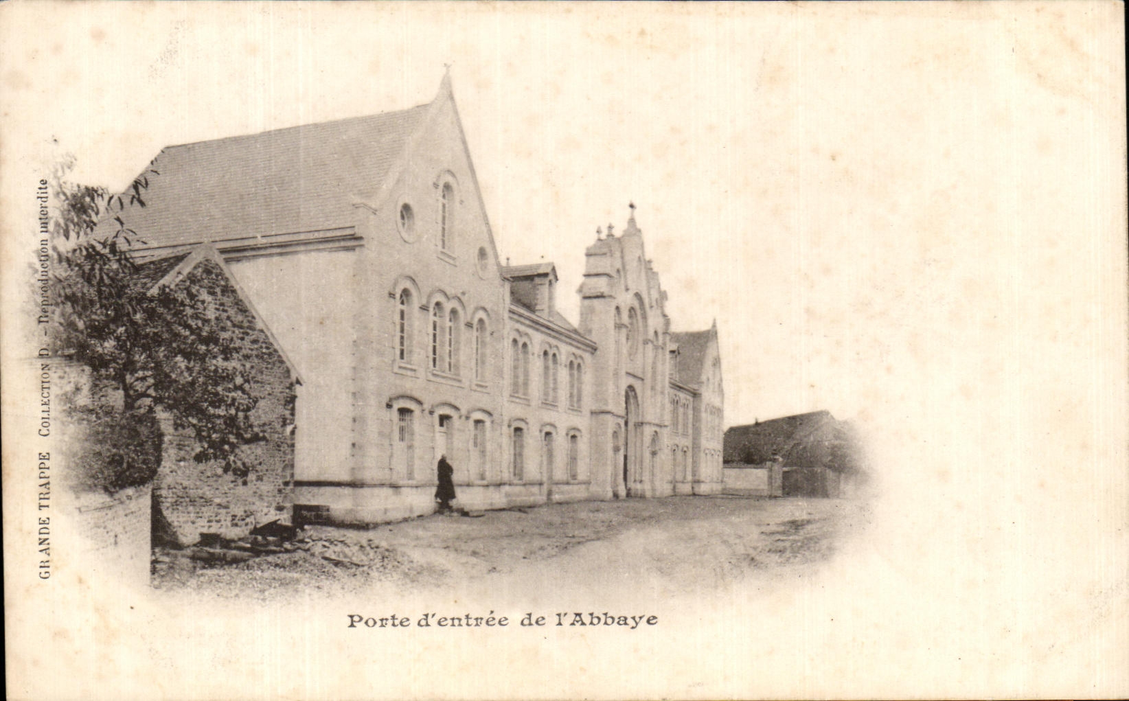 CPA Porte d'entree de l'Abbaye Grande trappe 