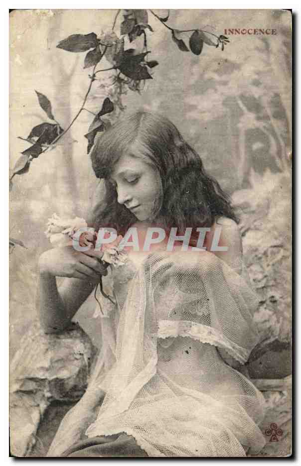 Jeune fille en robe de dentelle — thème 'Innocence' — éditeur non identifié, n° de série non visible