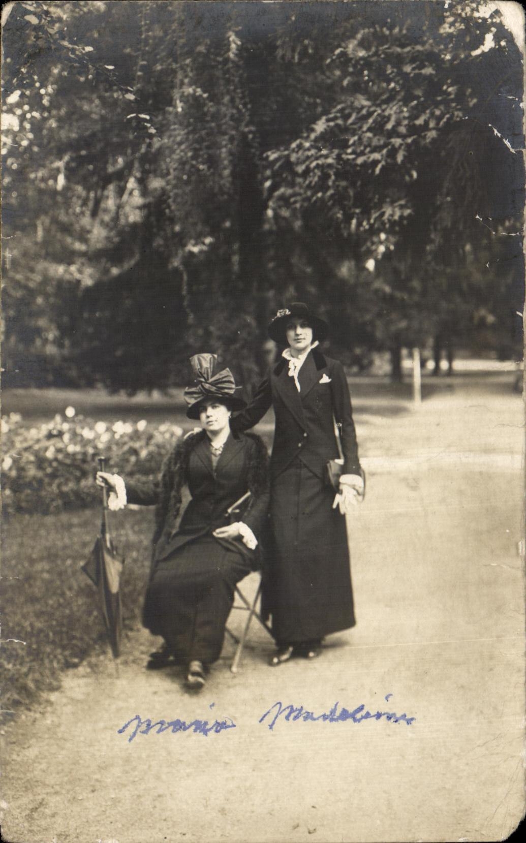 CARTE PHOTO Vichy 1913 Femmes 