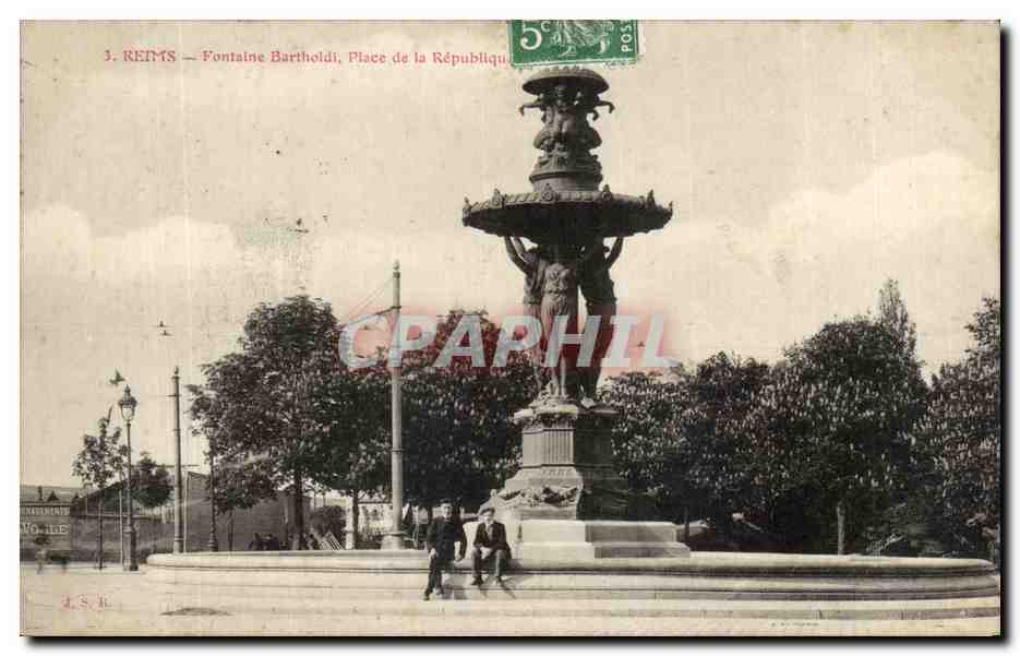 CPA Reims Fontaine Bartholdi Place de la Republique