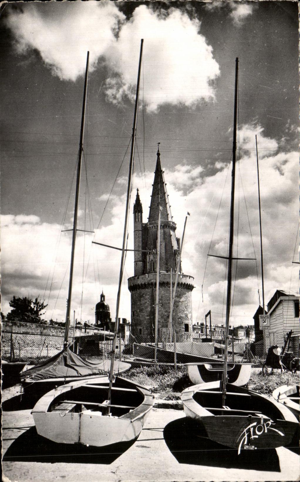 La Rochelle — Tour des Quatre Sergents — Éditions Artisitiques Flor