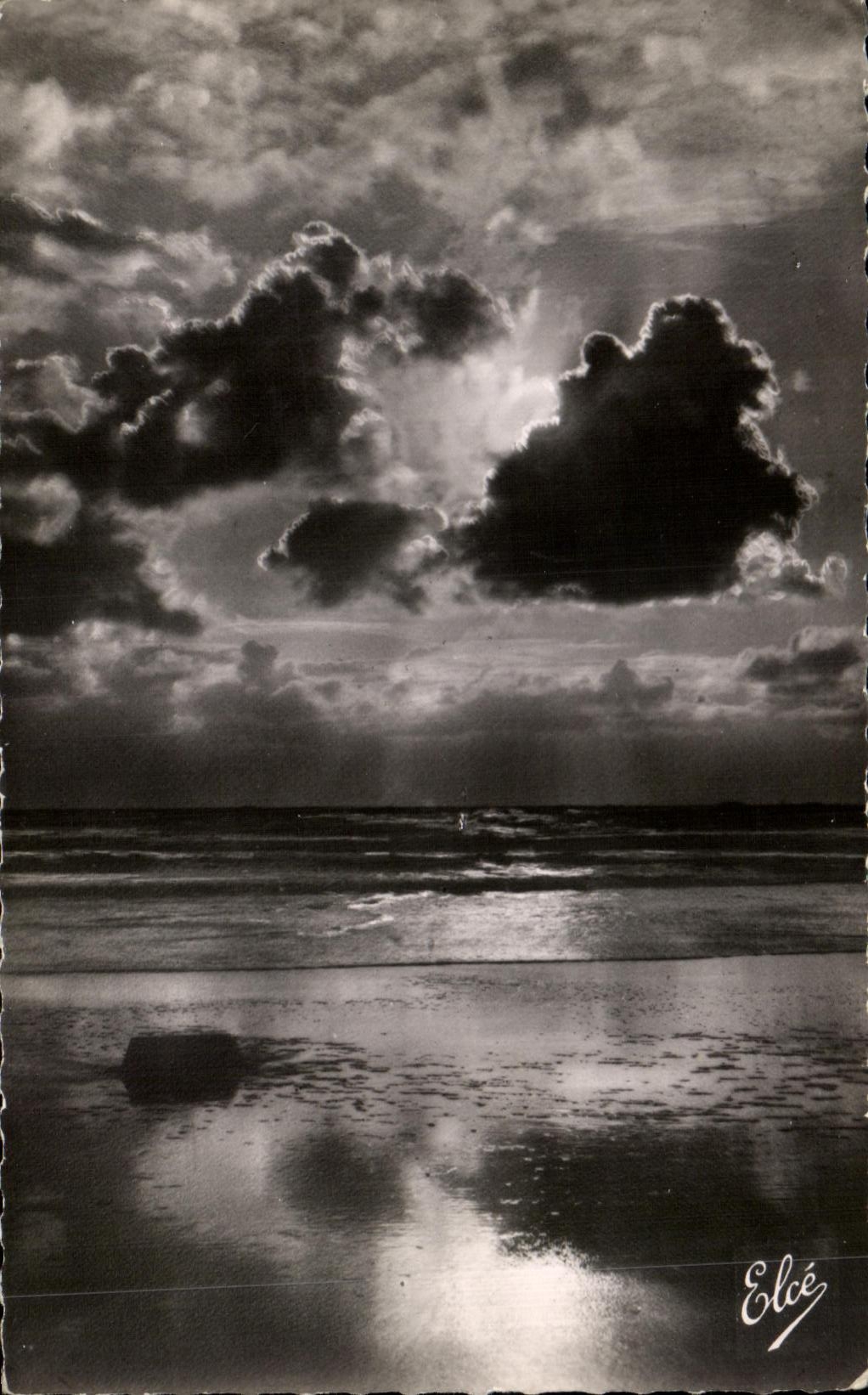 Coucher de Soleil à l'Océan — Ile de Ré — L. Chatagneau 3.041