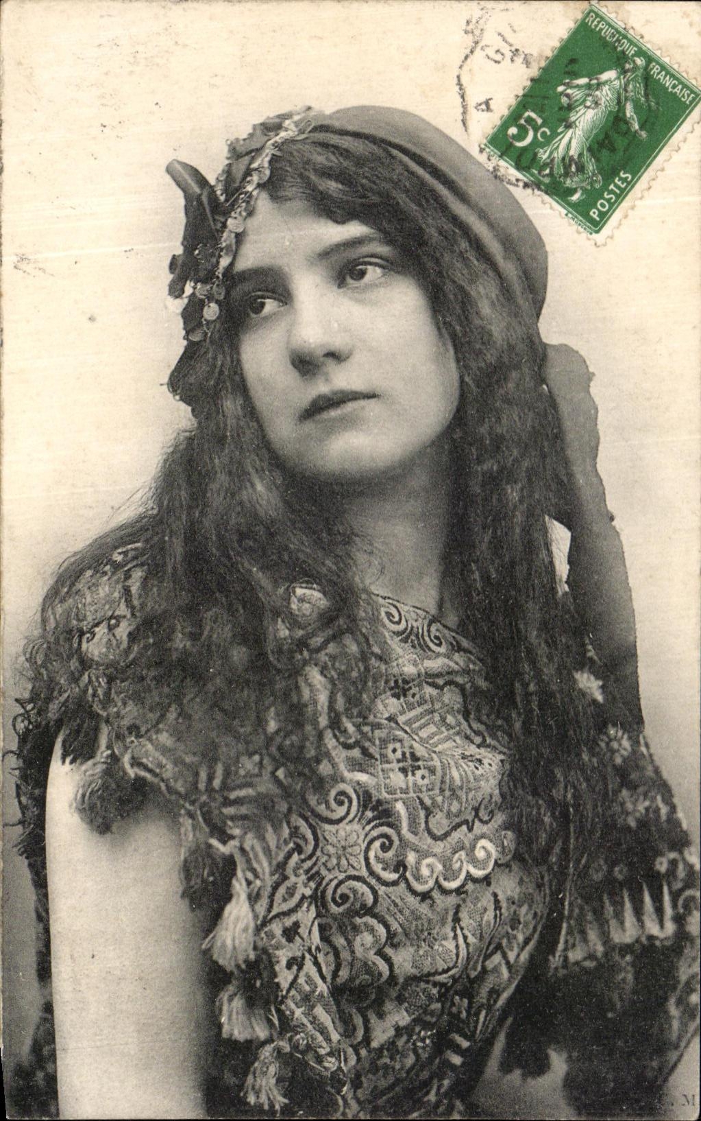 CPA Fantaisie Femme 