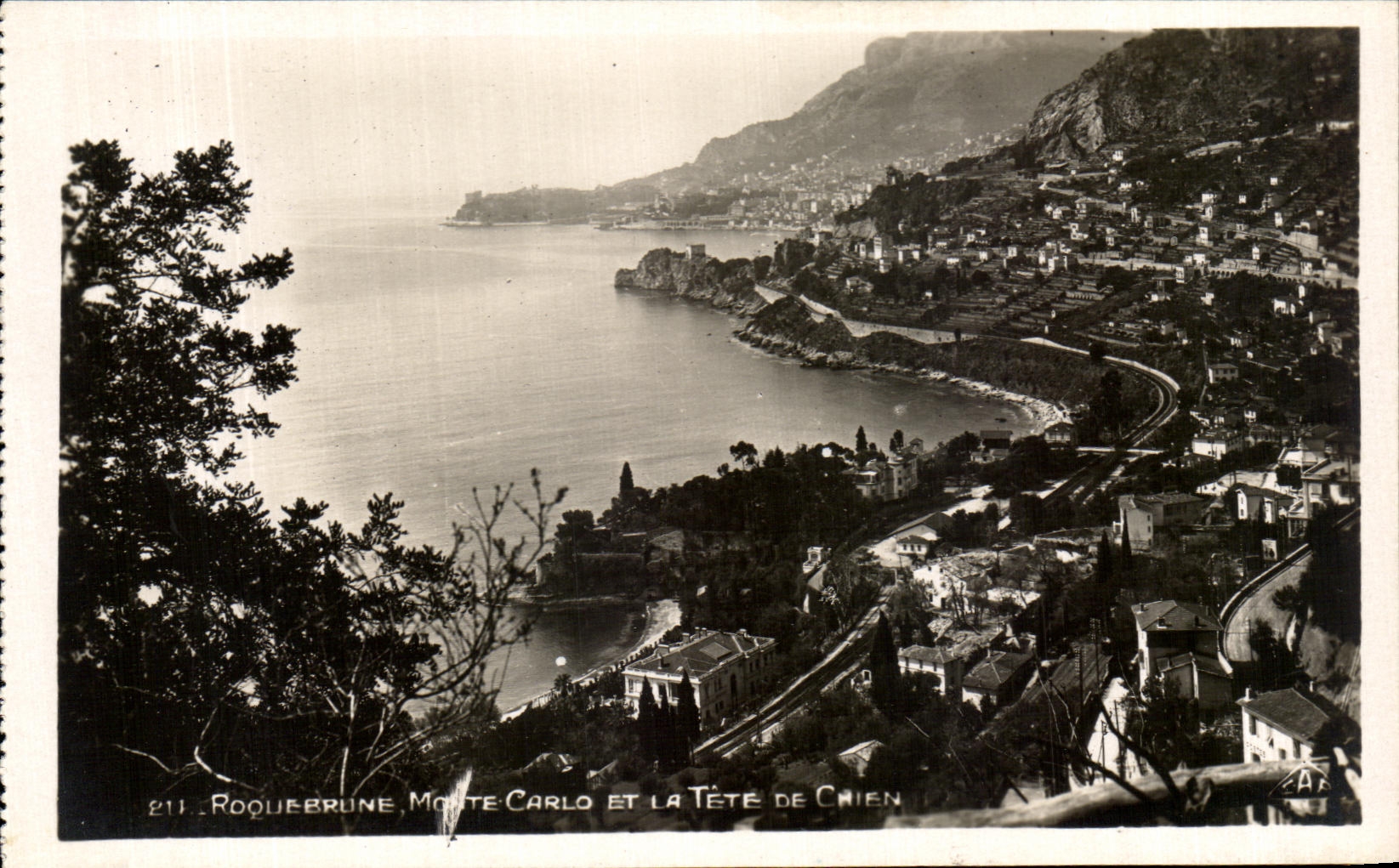 CPA Roquebrune Monte Carlo Et Tete De chien 