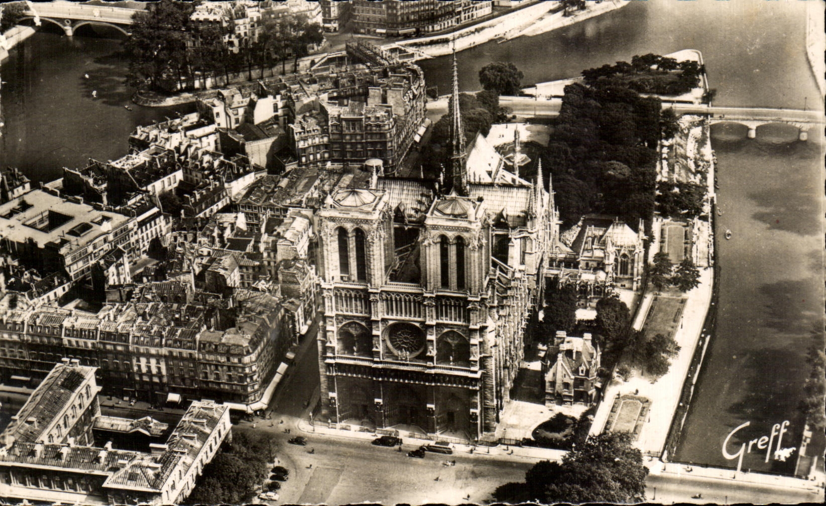 CPA Paris Vue Aerienne Notre Dame De Paris L'Entree Deux Iles