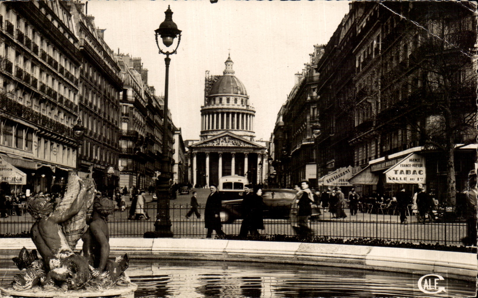 CPA Paris Rue Saufflot Et Le Pantheon