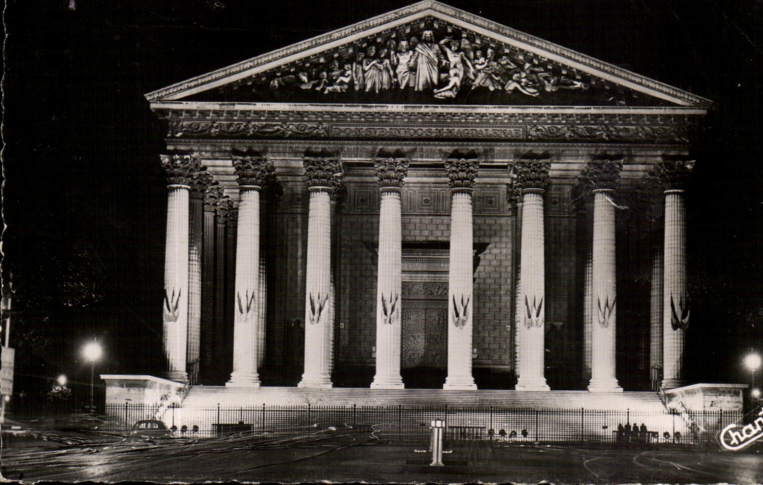 CPA Paris L'Eglise De La Madeletine Illumnee