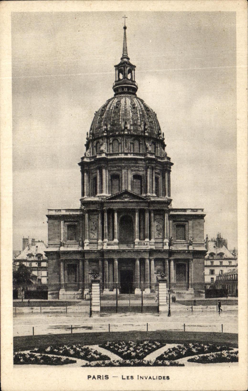 CPA Paris Les Invalides