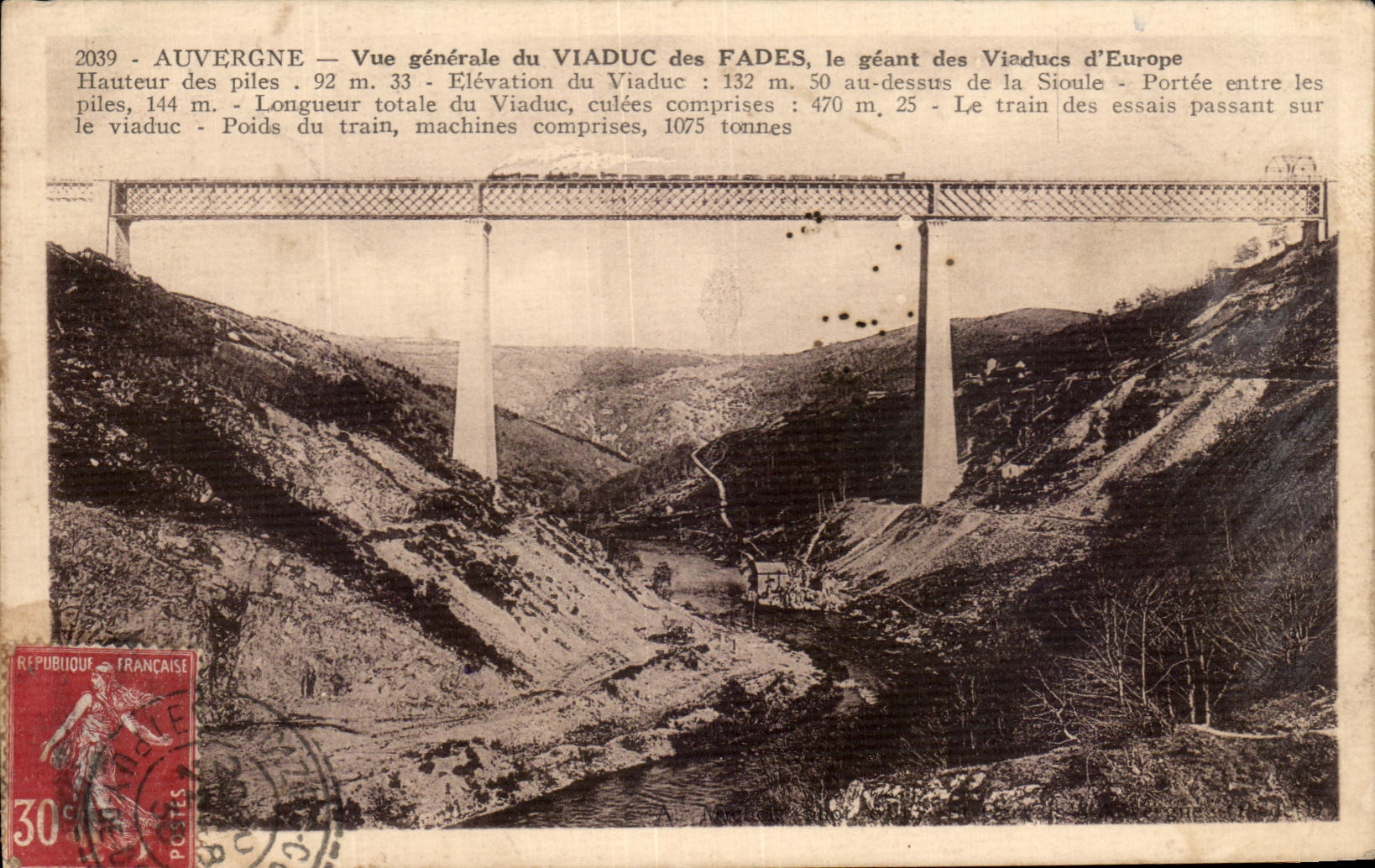 CPA Auvergne Vue Generale du Viaduc des Fades le Geant des Viadues d'Europe