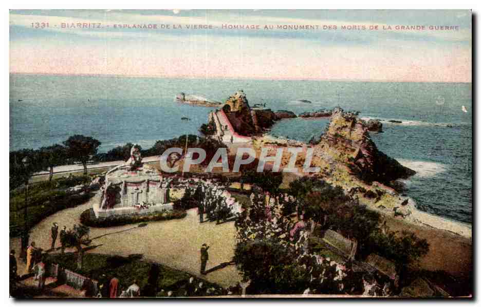 CPA Biarritz Esplanade De La Vierge Hommage Au Monument De la grande guerre Militaria 