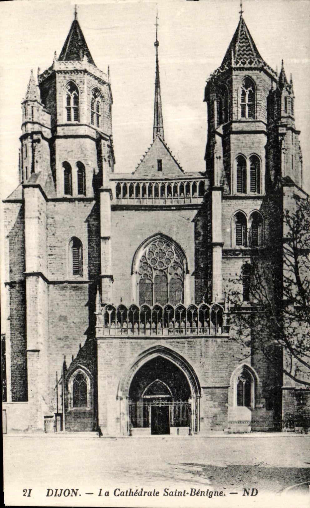 Dijon — La Cathédrale Saint-Bénigne — ND