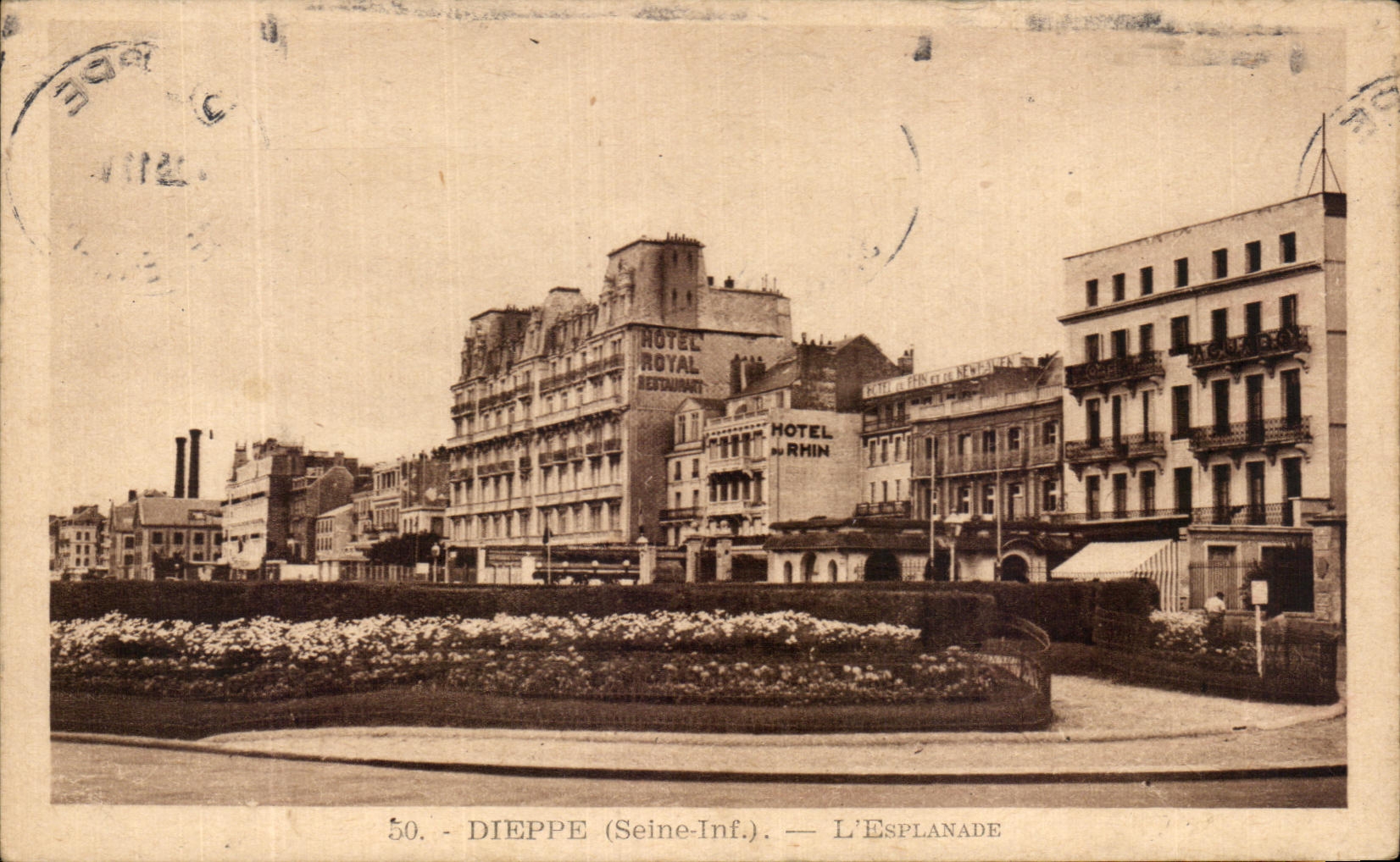 CPA Dieppe L'esplanade