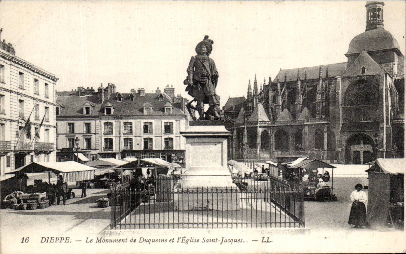 CPA Dieppe Le Monument De Duquesne Et L'eglise Saint Jacques Marche 