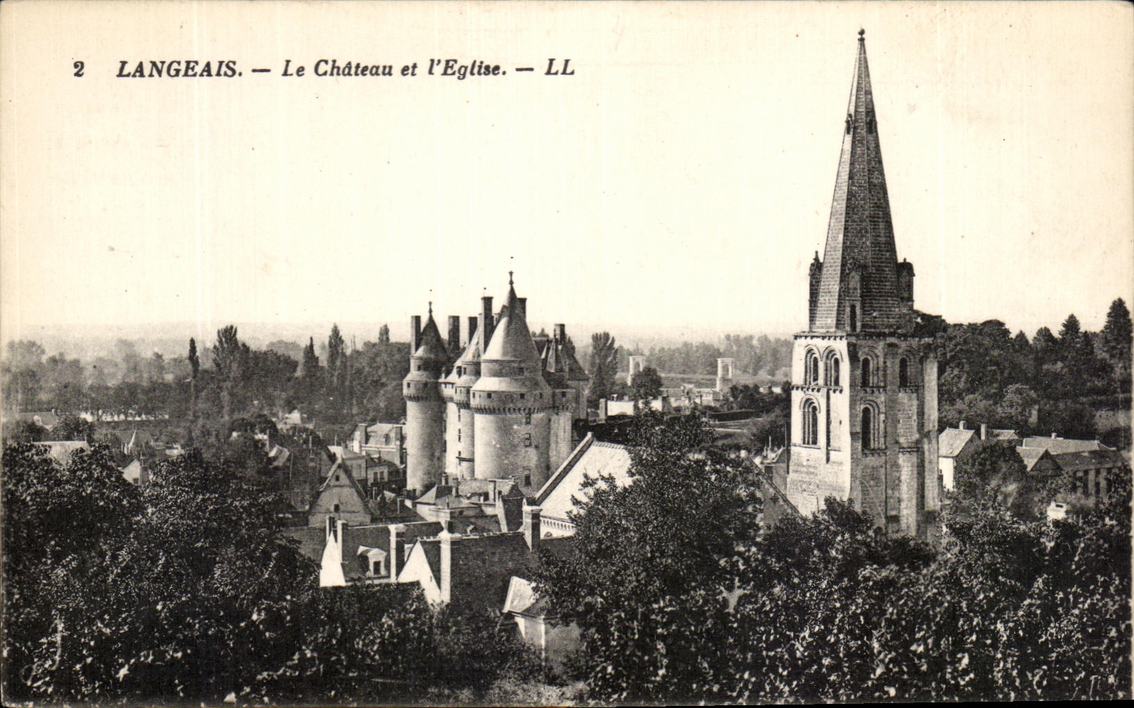 CPA Langeais Le Chateau et l'Eglise