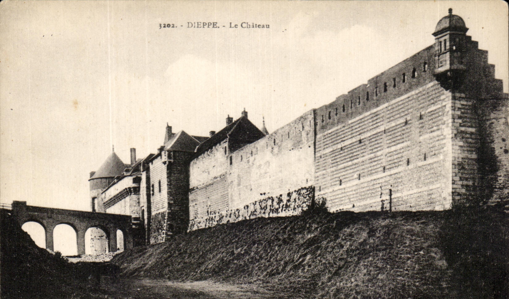 CPA Dieppe Le Chateau