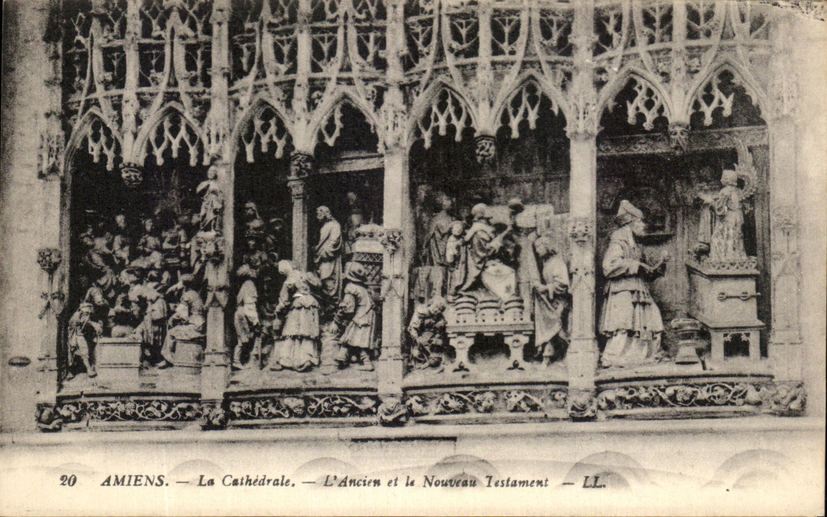 CPA Amiens La Cathedrale L'Ancien et la Nouveau Testament