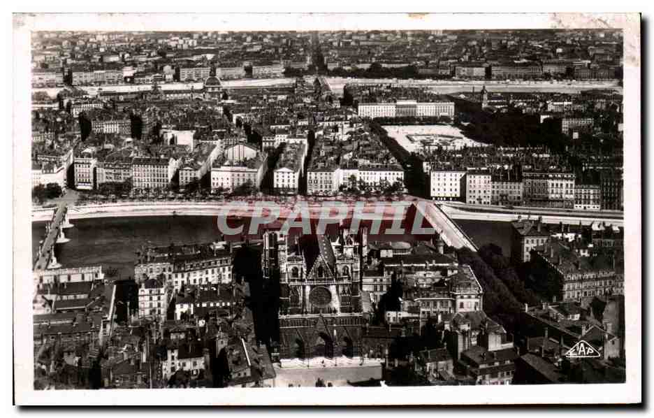 CPA Lyon Vue Generale Sur Bellecour