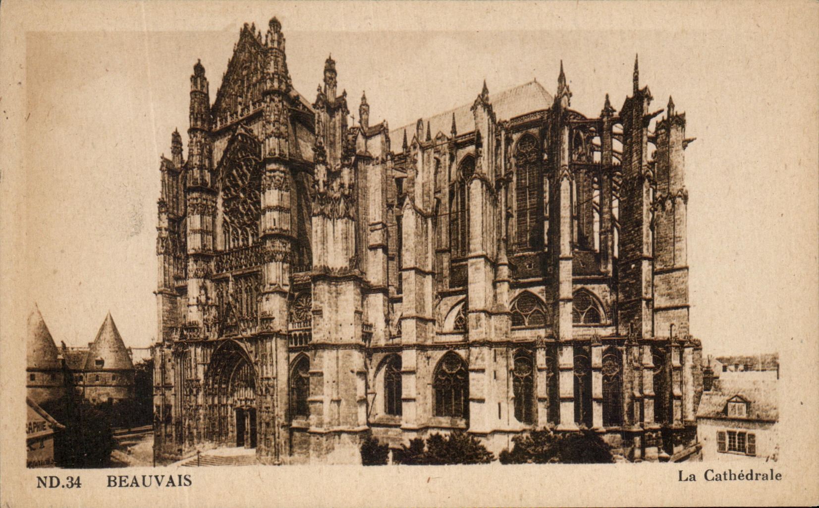Beauvais — La Cathédrale — ND.34 — Gaphie