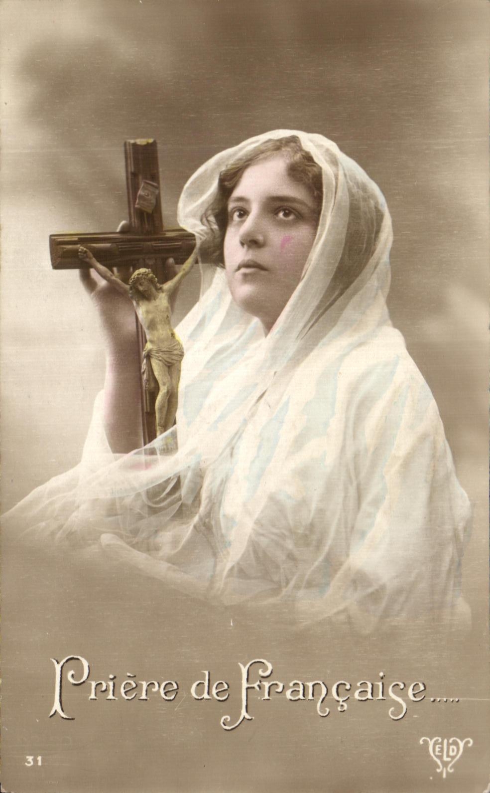 CPA Fantaisie Femme Croix christ 