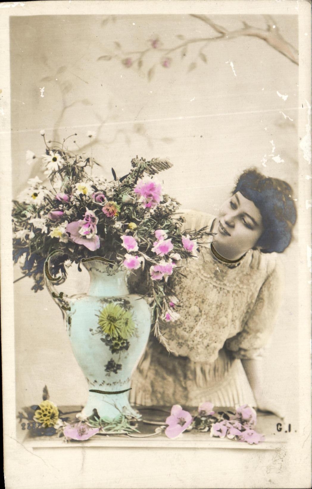 CPA Fantaisie Femme 