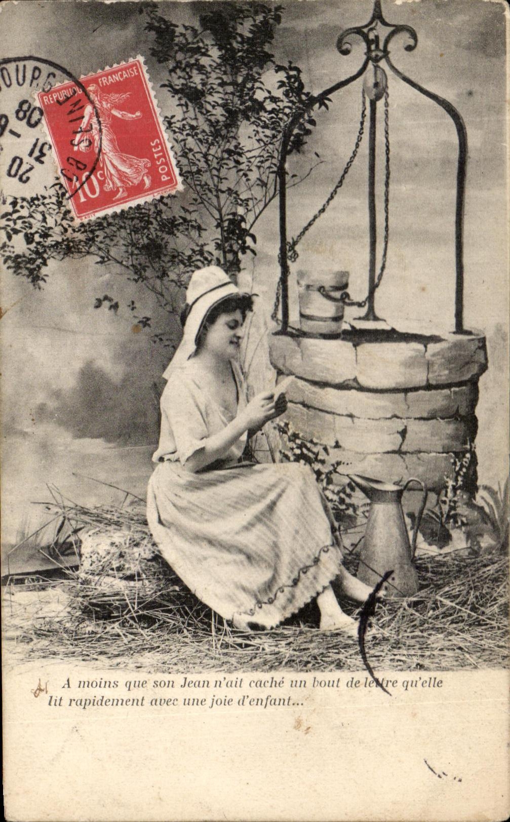 Femme à la pompe à eau — scène de vie — éditeur non identifié, n° de série non visible