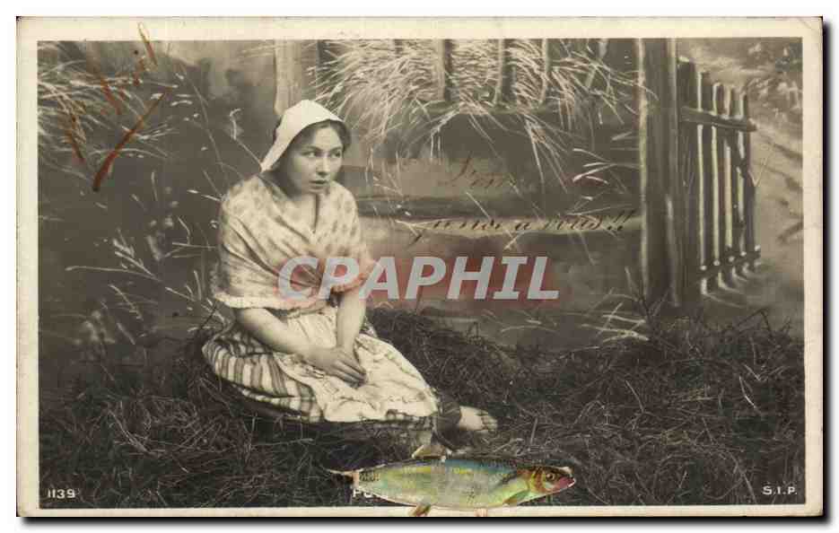 CPA Fantaisie Femme Poisson 