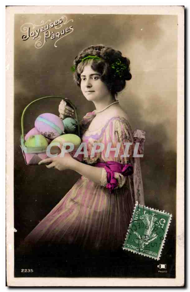 CPA Fantaisie Femme Paques oeufs 